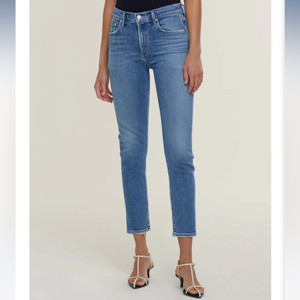 AGOLDE Toni Mid Rise Straight‎ in Viewpoint Blue Jeans Distressed Trim Side 25